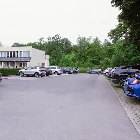 & Hotel 3*