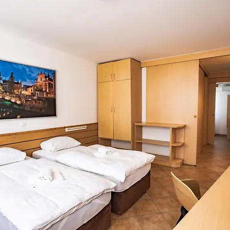 Hotel &