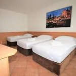 Hotel&camping
